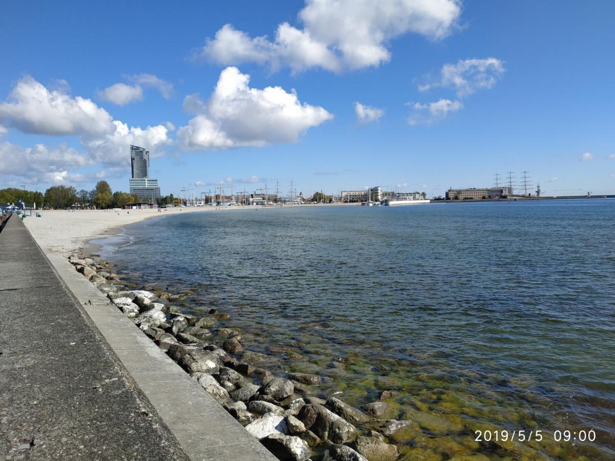 Apartament Srodmiescie Appartement Gdynia Buitenkant foto